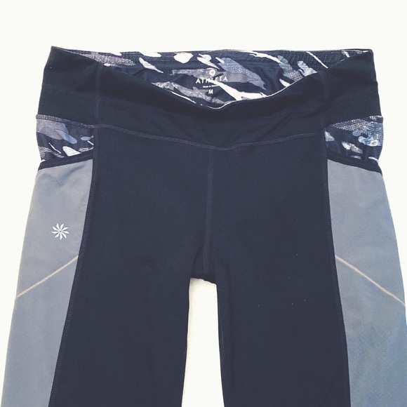 Athleta Pants - 🌺Athleta Ankle-length Running Pants, Black/Grey